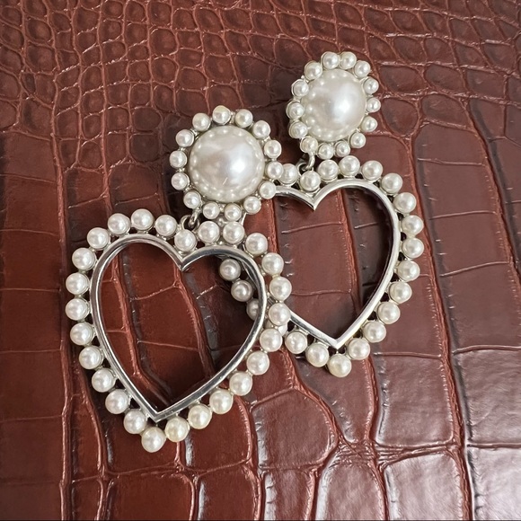 H&M Silver & White Pearl Heart Shaped Drop Dangle Large Medium Pretty Earrings - Picture 7 of 16